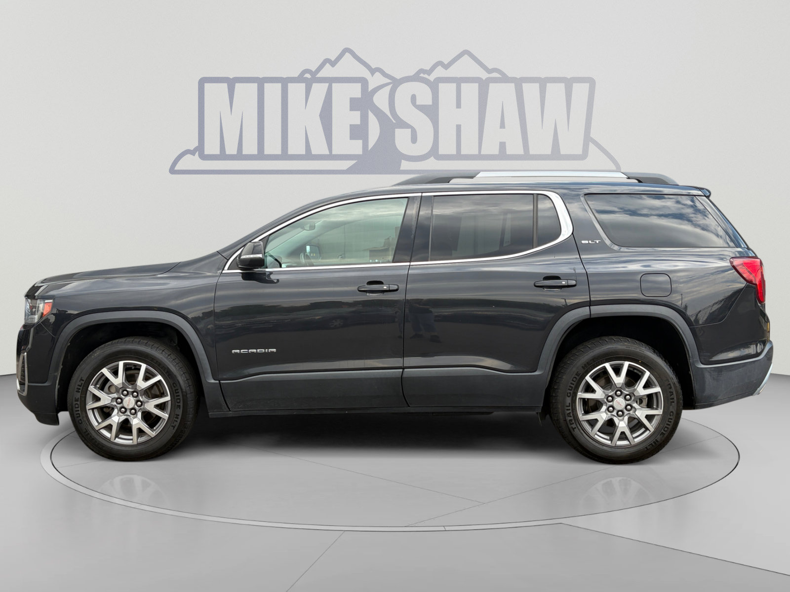 Used 2020 GMC Acadia SLT AWD/4WD image 2