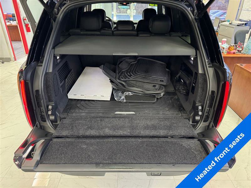 Used 2025 Land Rover Range Rover SE image 16