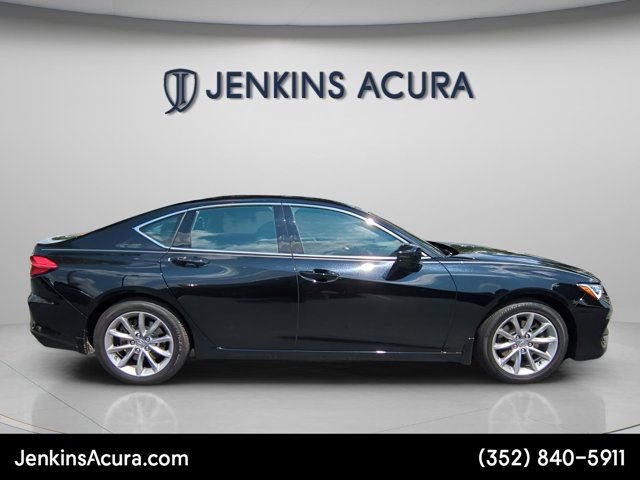 Used 2023 Acura TLX image 9
