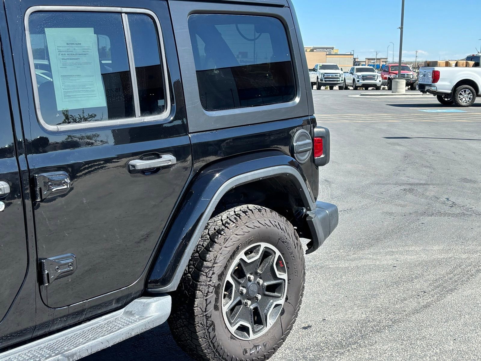 Used 2018 Jeep Wrangler Unlimited Sahara w/ Uconnect 4C Nav & Sound Group AWD/4WD image 7
