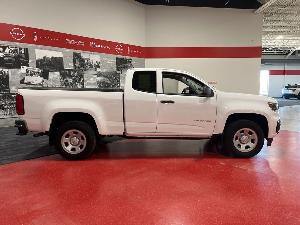 Used 2022 Chevrolet Colorado W/T image 2