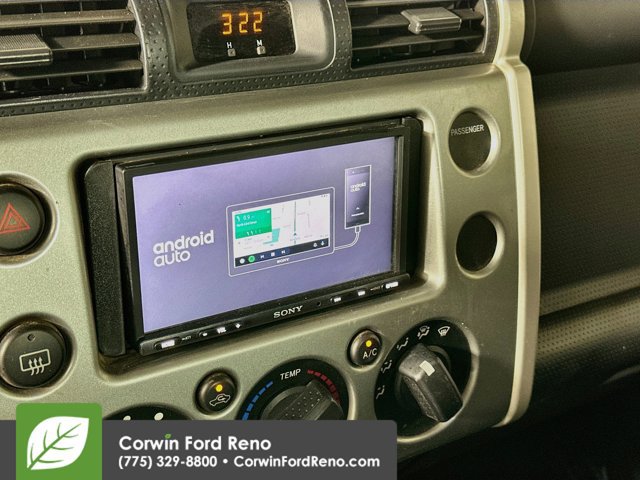 Used 2010 Toyota FJ Cruiser 4WD image 14