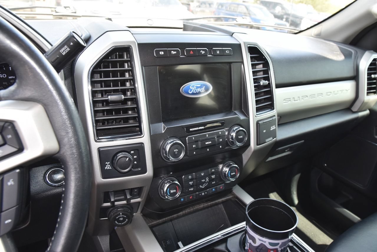 Used 2020 Ford F250 Lariat w/ Lariat Ultimate Package AWD/4WD image 9