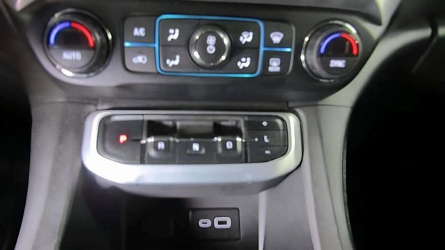 Used 2020 GMC Acadia SLE image 24