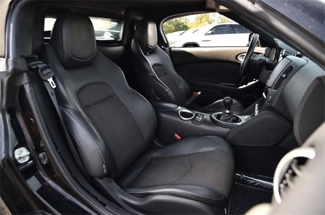 Used 2013 Nissan 370Z Touring w/ Sport Pkg image 22