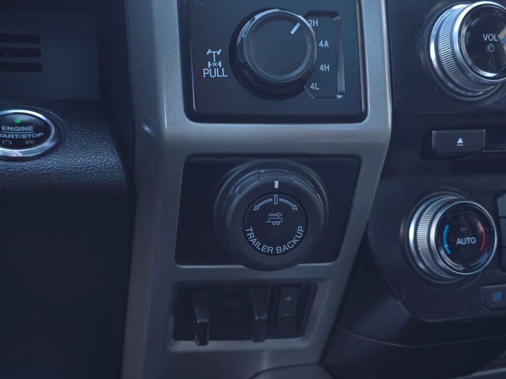 Used 2017 Ford F150 Lariat w/ Equipment Group 502A Luxury image 33