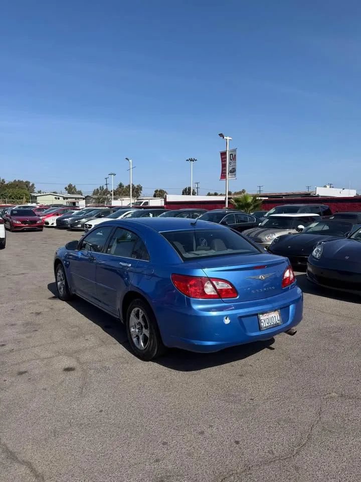 Used 2007 Chrysler Sebring Limited w/ Premium Group FWD image 5
