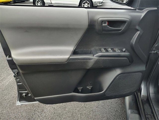 Used 2022 Toyota Tacoma SR5 image 11
