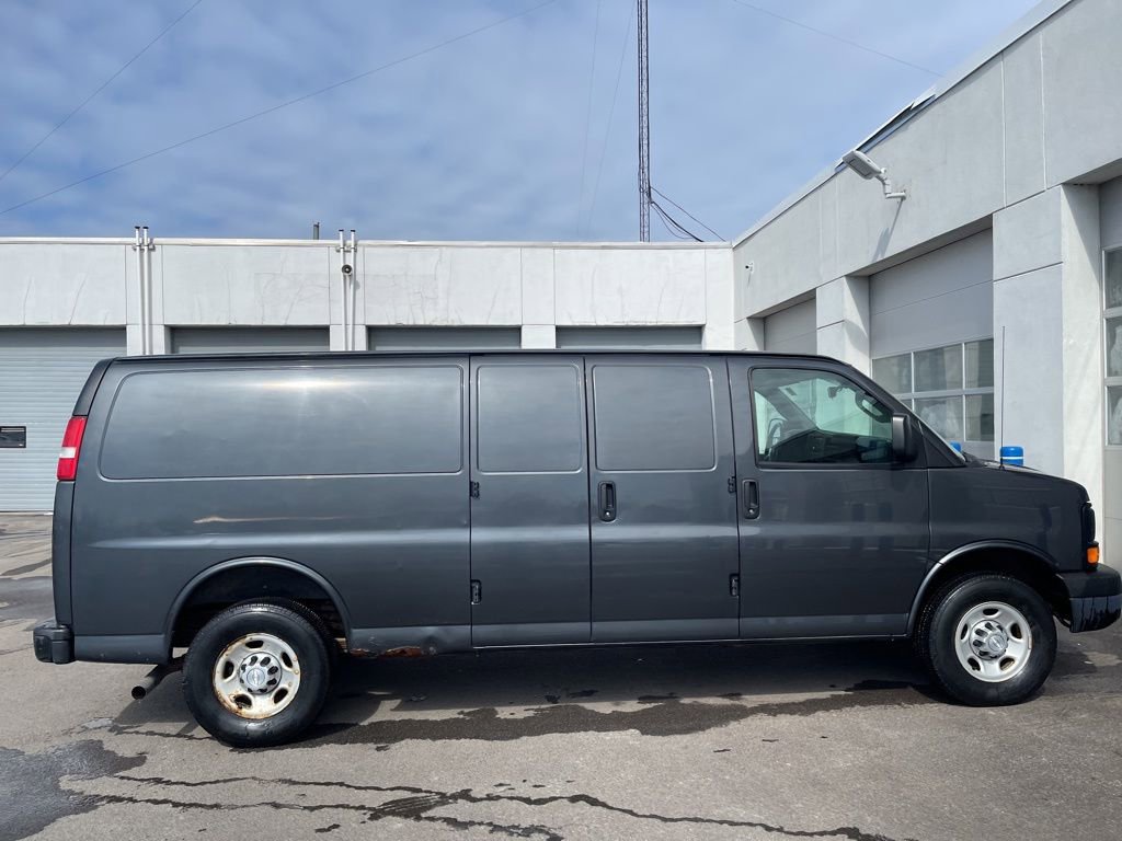Used 2016 Chevrolet Express 3500 Extended image 8