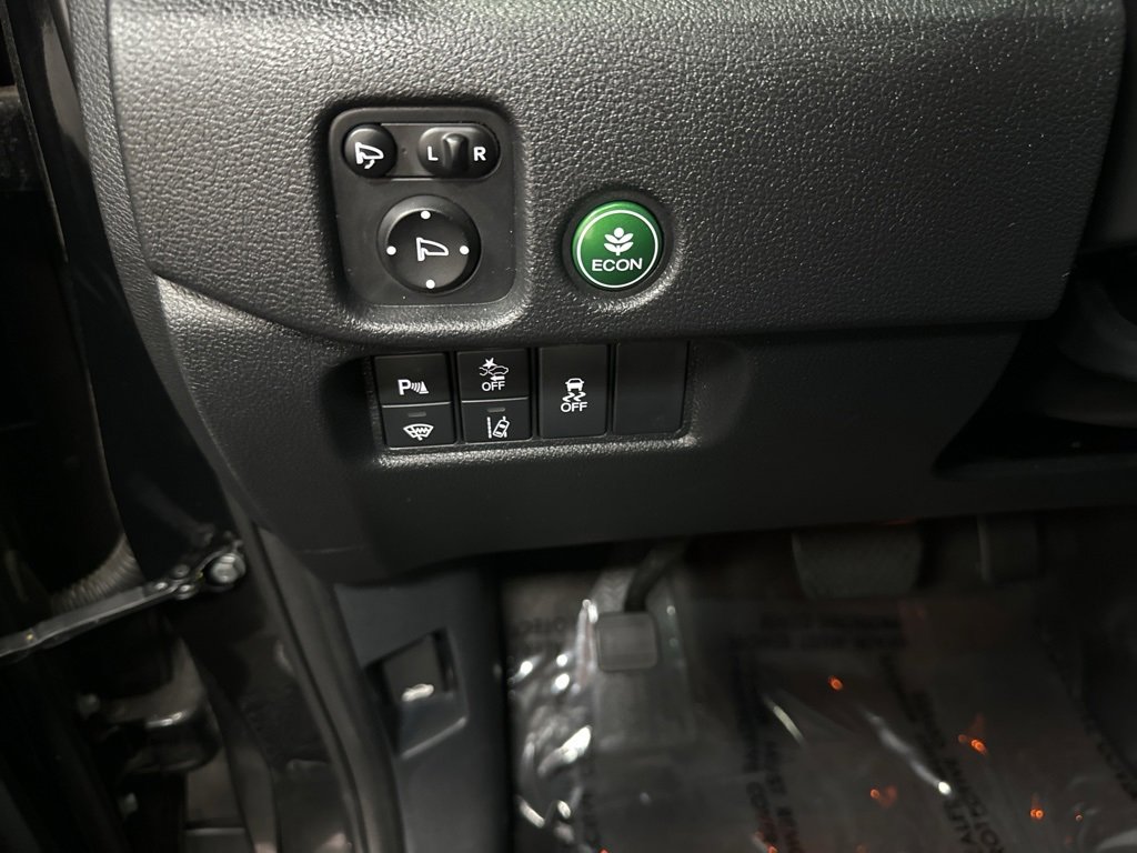 Used 2025 Honda Passport TrailSport image 32