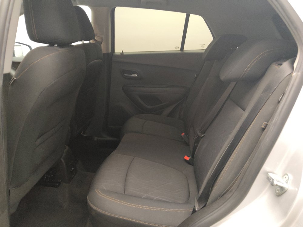 Used 2017 Chevrolet Trax LT FWD image 18