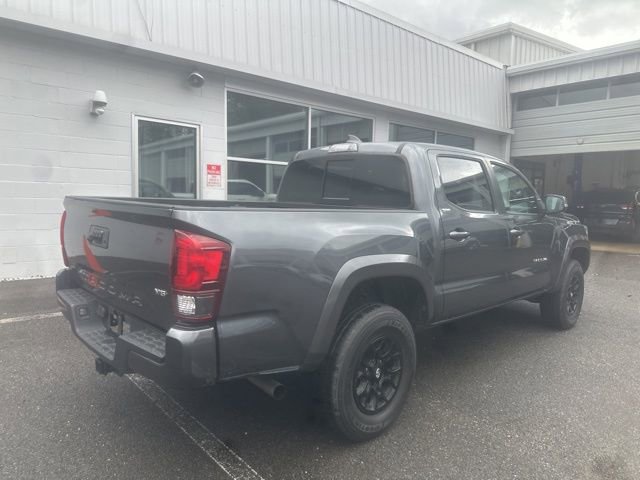 Used 2022 Toyota Tacoma SR5 w/ Technology Package image 6