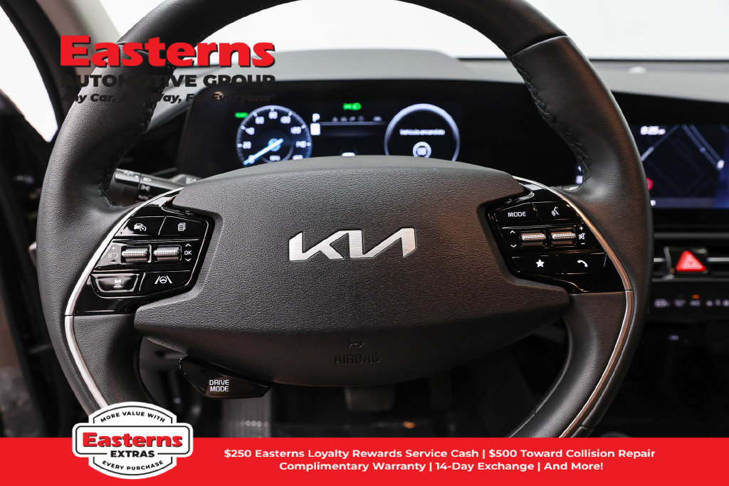Used 2023 Kia Niro Wind FWD image 11