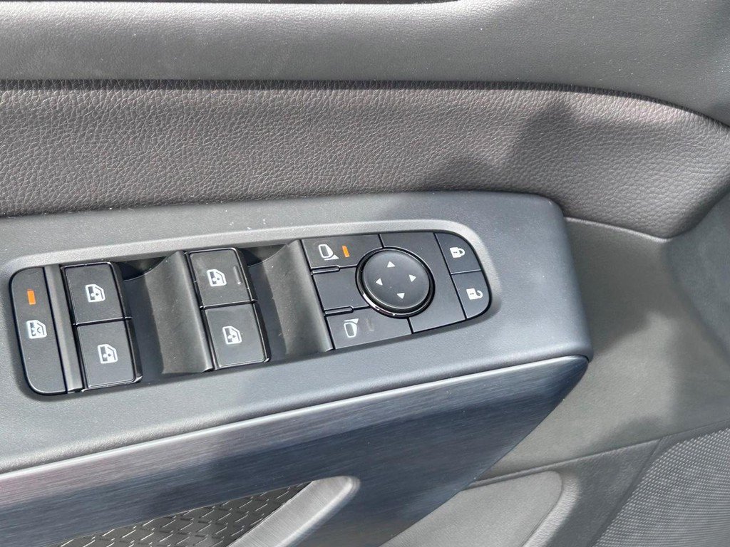 Used 2026 Nissan Pathfinder Rock Creek AWD/4WD image 13
