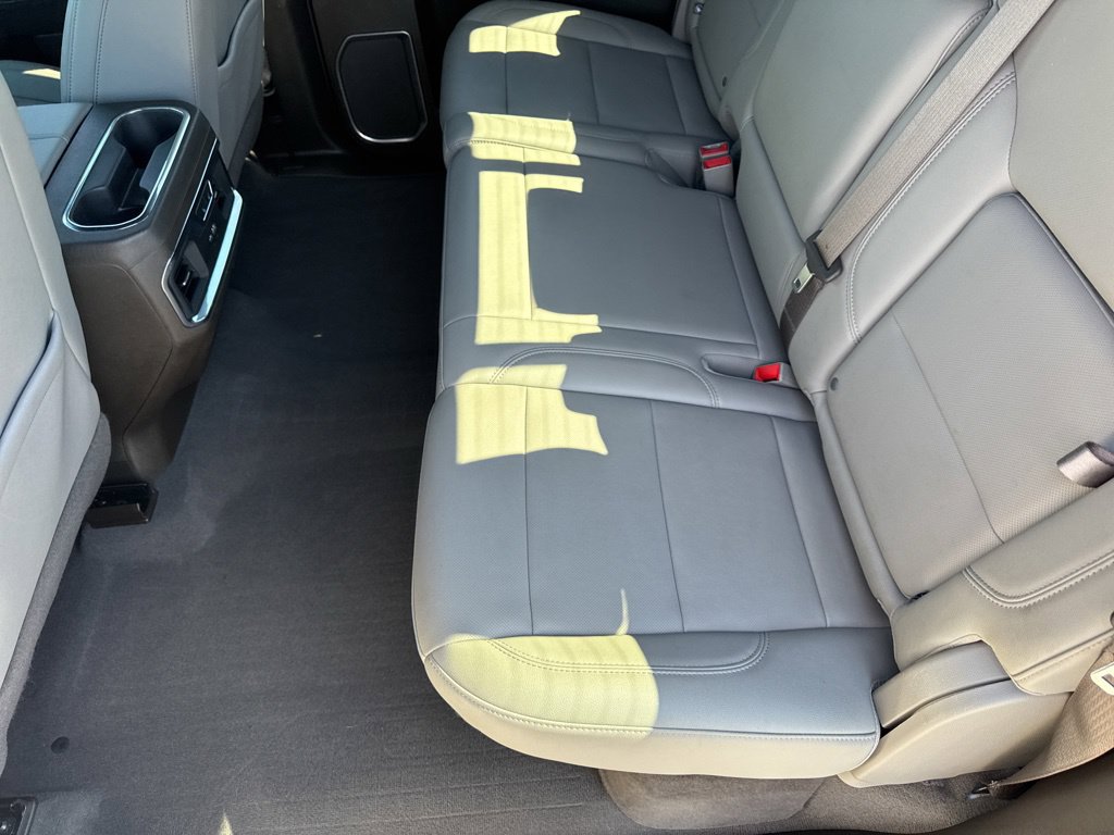 Used 2022 Chevrolet Silverado 1500 LTZ AWD/4WD image 27