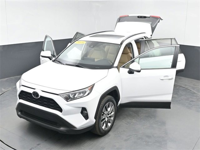 Used 2019 Toyota RAV4 XLE Premium image 54