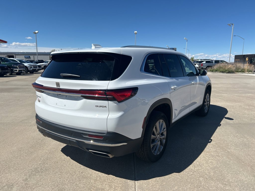 Used 2026 Buick Enclave Preferred AWD/4WD image 6