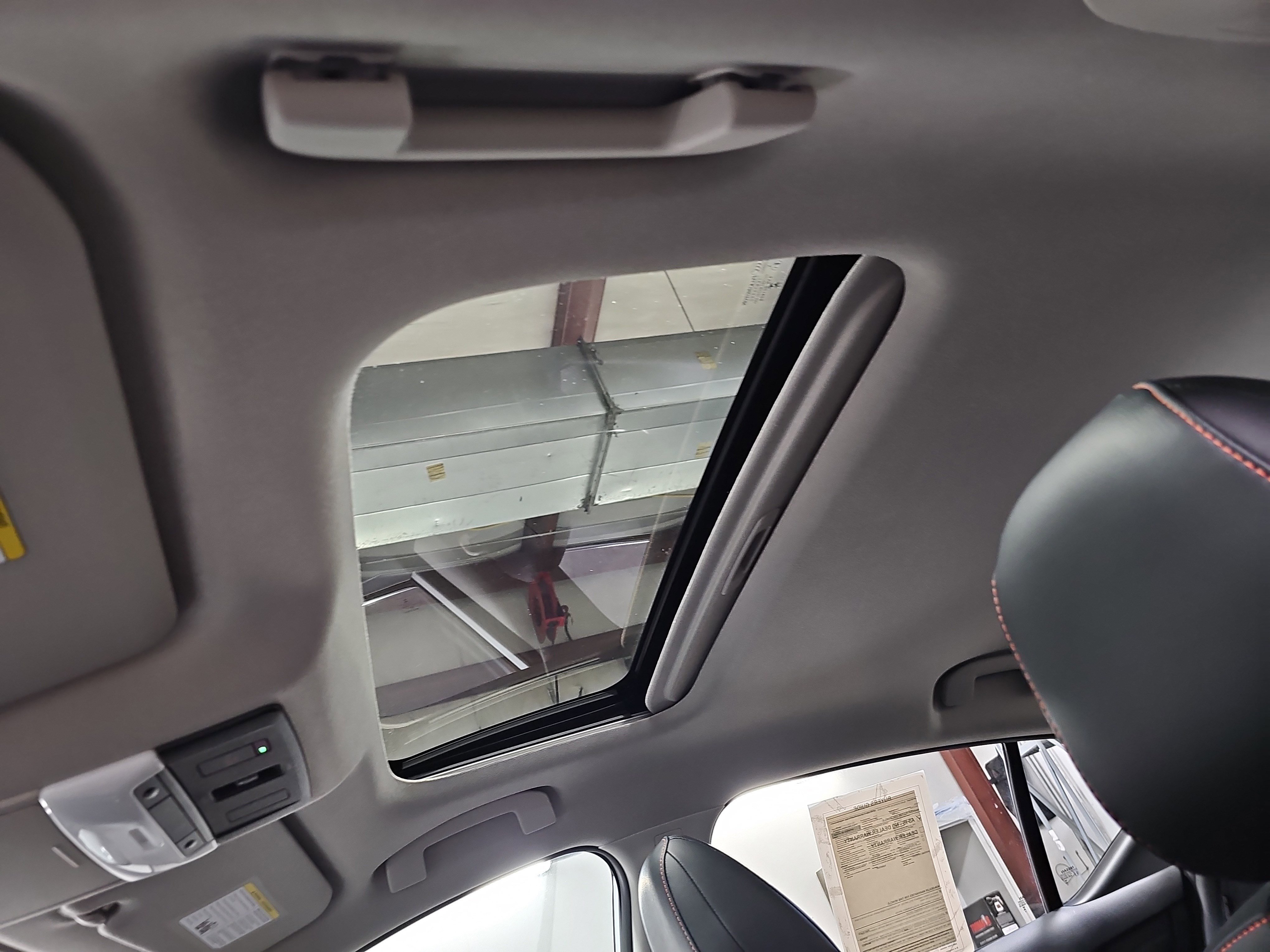 Used 2024 Nissan Sentra SR w/ SR Premium Package FWD image 30