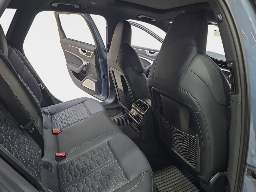 Used 2023 Audi RS 6 AWD/4WD image 13