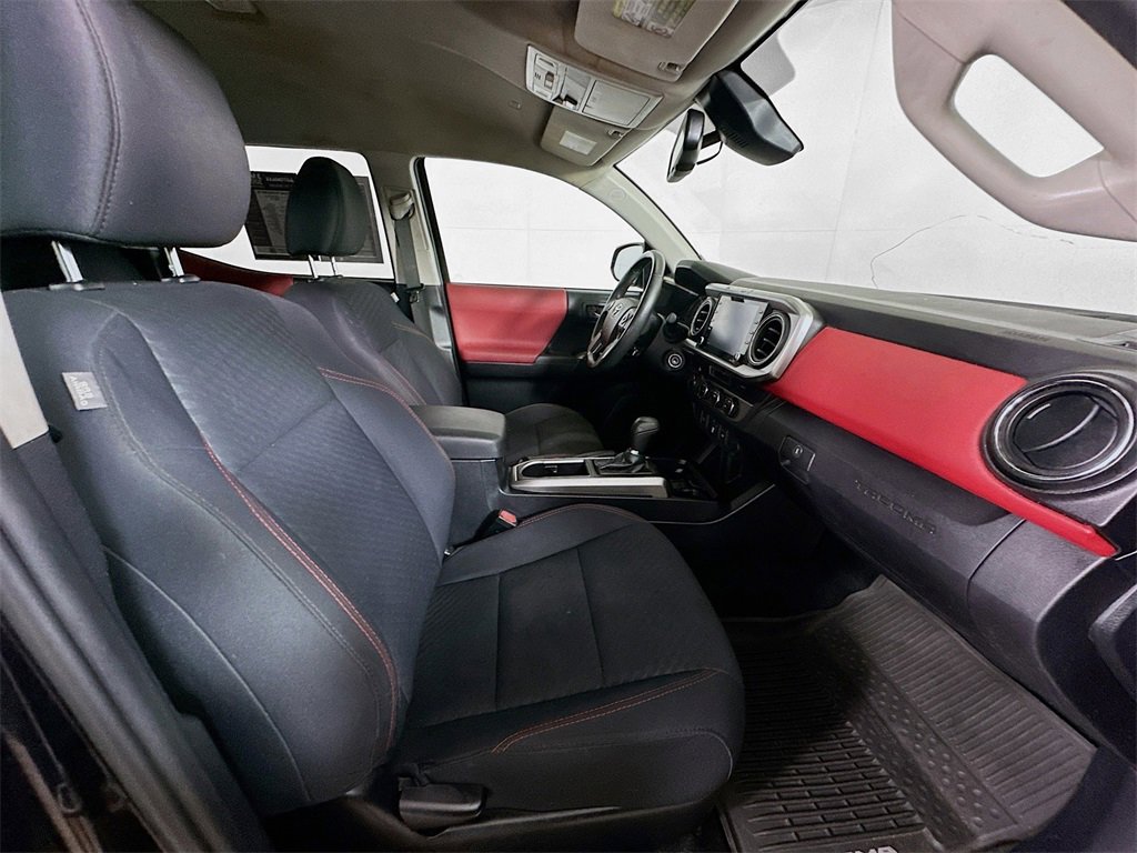 Used 2021 Toyota Tacoma SR5 image 12