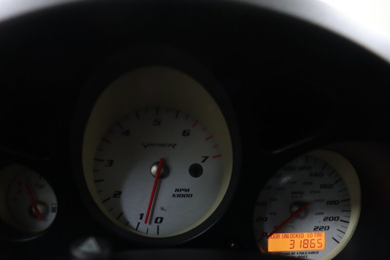 Used 2003 Dodge Viper SRT-10 RWD image 14