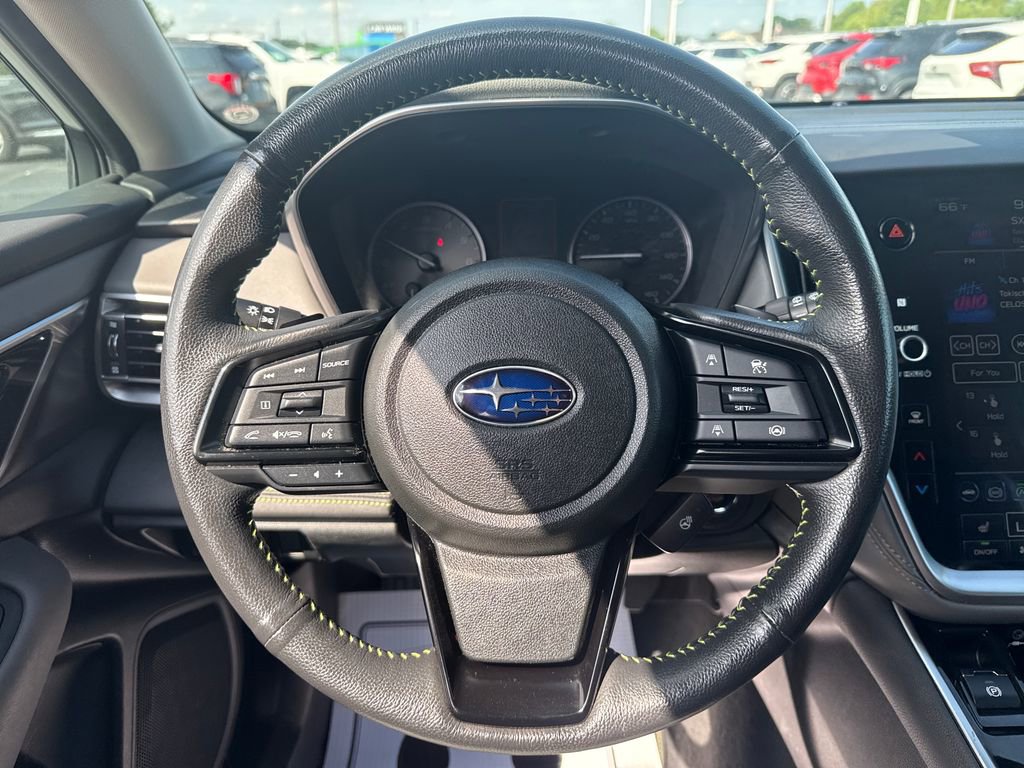 Used 2025 Subaru Outback Onyx Edition AWD/4WD image 17