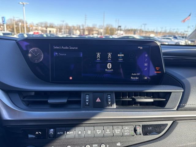 Used 2019 Lexus ES 350 w/ Accessory Package 2 image 18