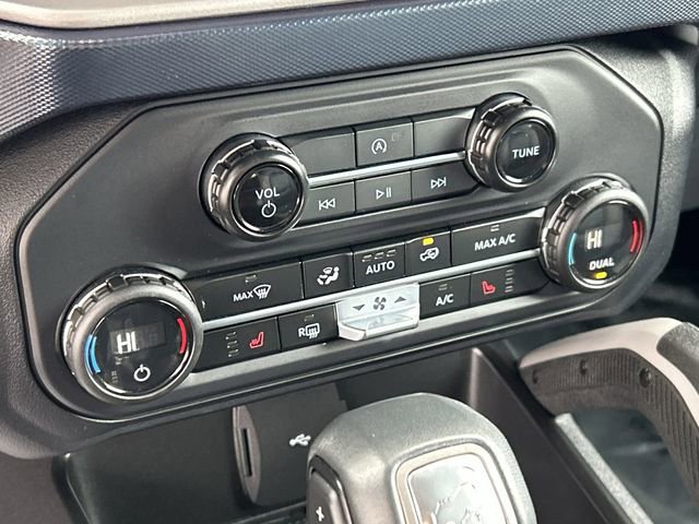 Used 2023 Ford Bronco Outer Banks image 27