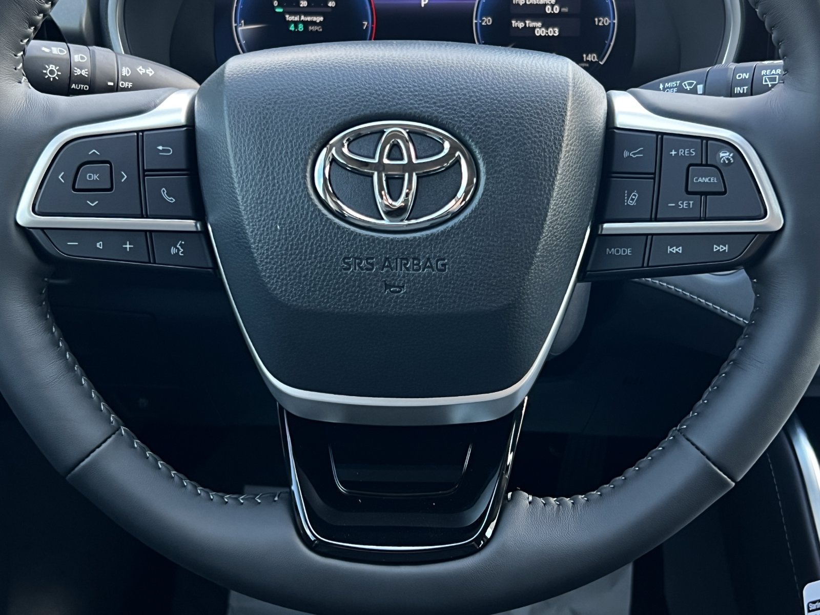 New 2026 Toyota Highlander Limited AWD/4WD image 16