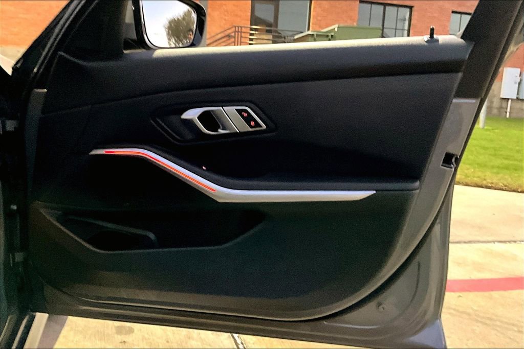 Used 2023 BMW 330i xDrive Sedan w/ Driving Assistance Package image 21