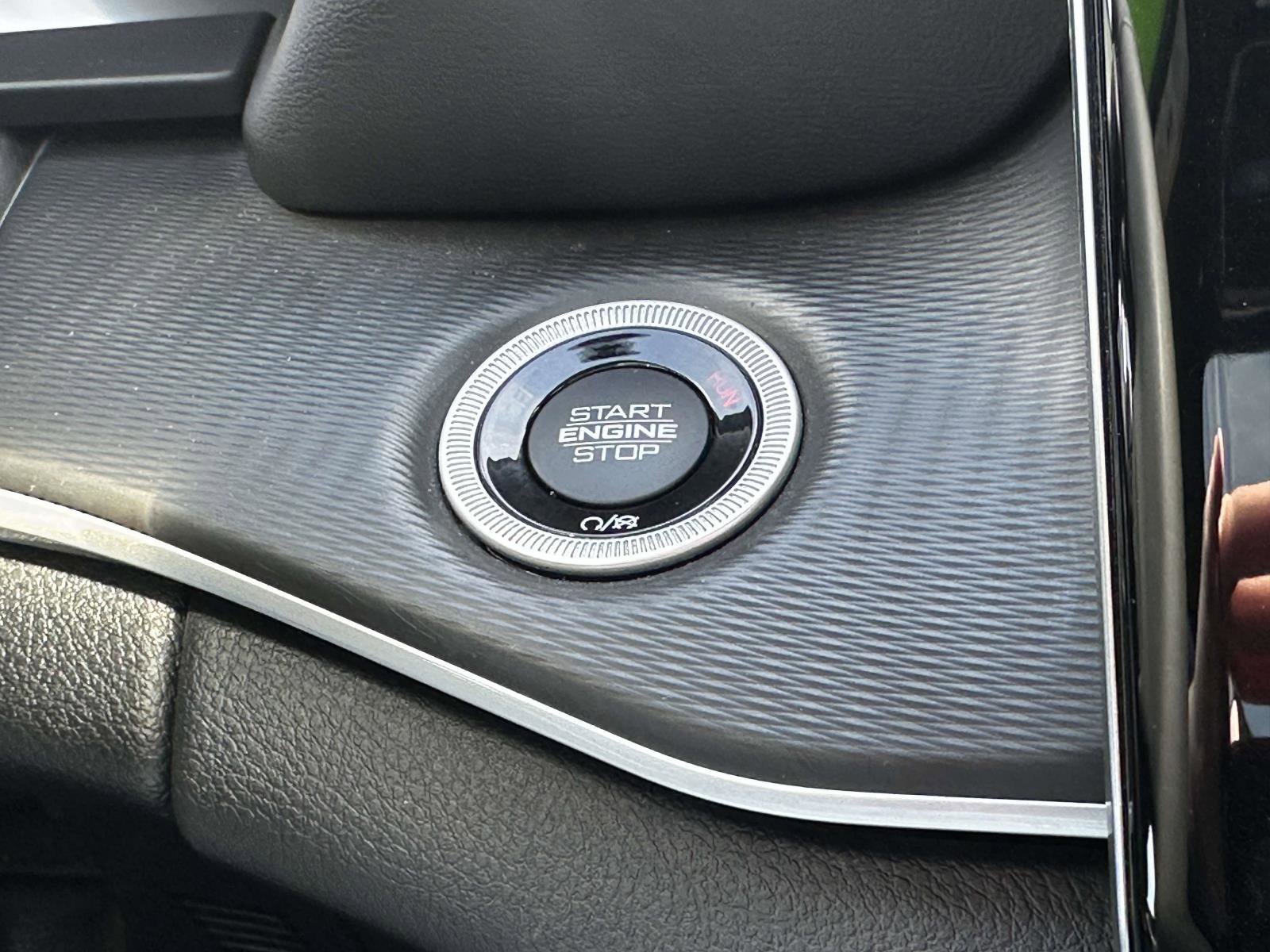 Used 2023 Jeep Grand Cherokee L Laredo image 31