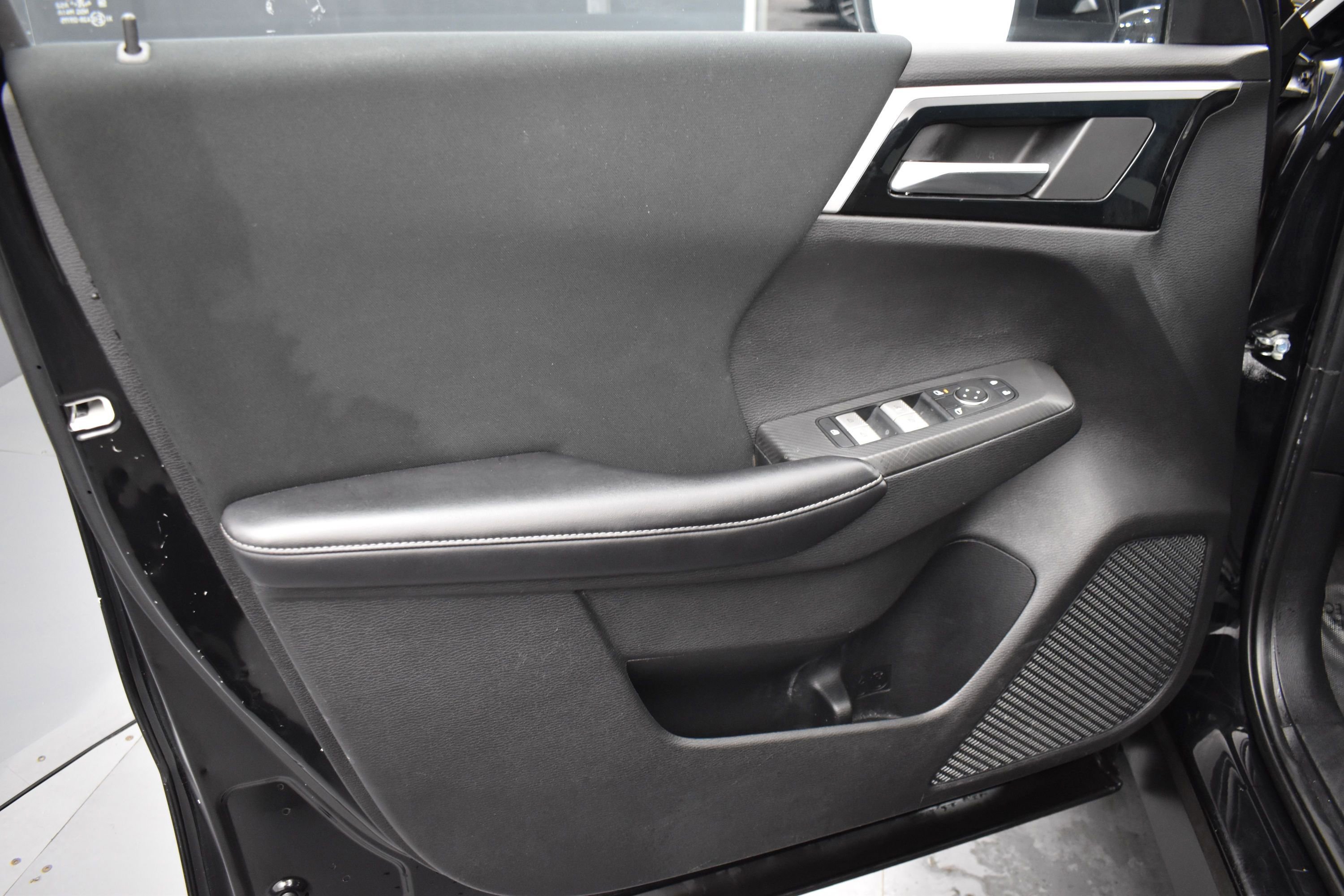 Used 2022 Mitsubishi Outlander ES AWD/4WD image 5