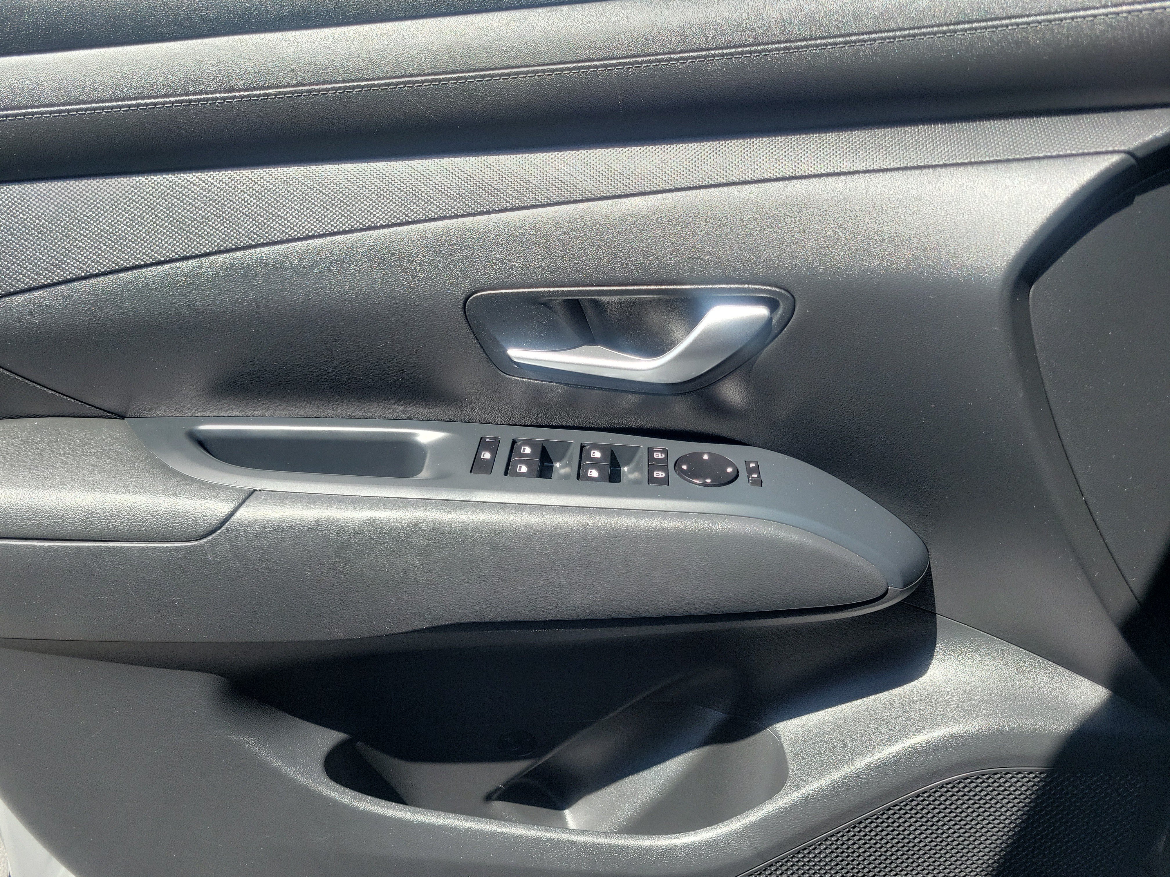 Certified 2025 Hyundai Santa Cruz SEL FWD image 20