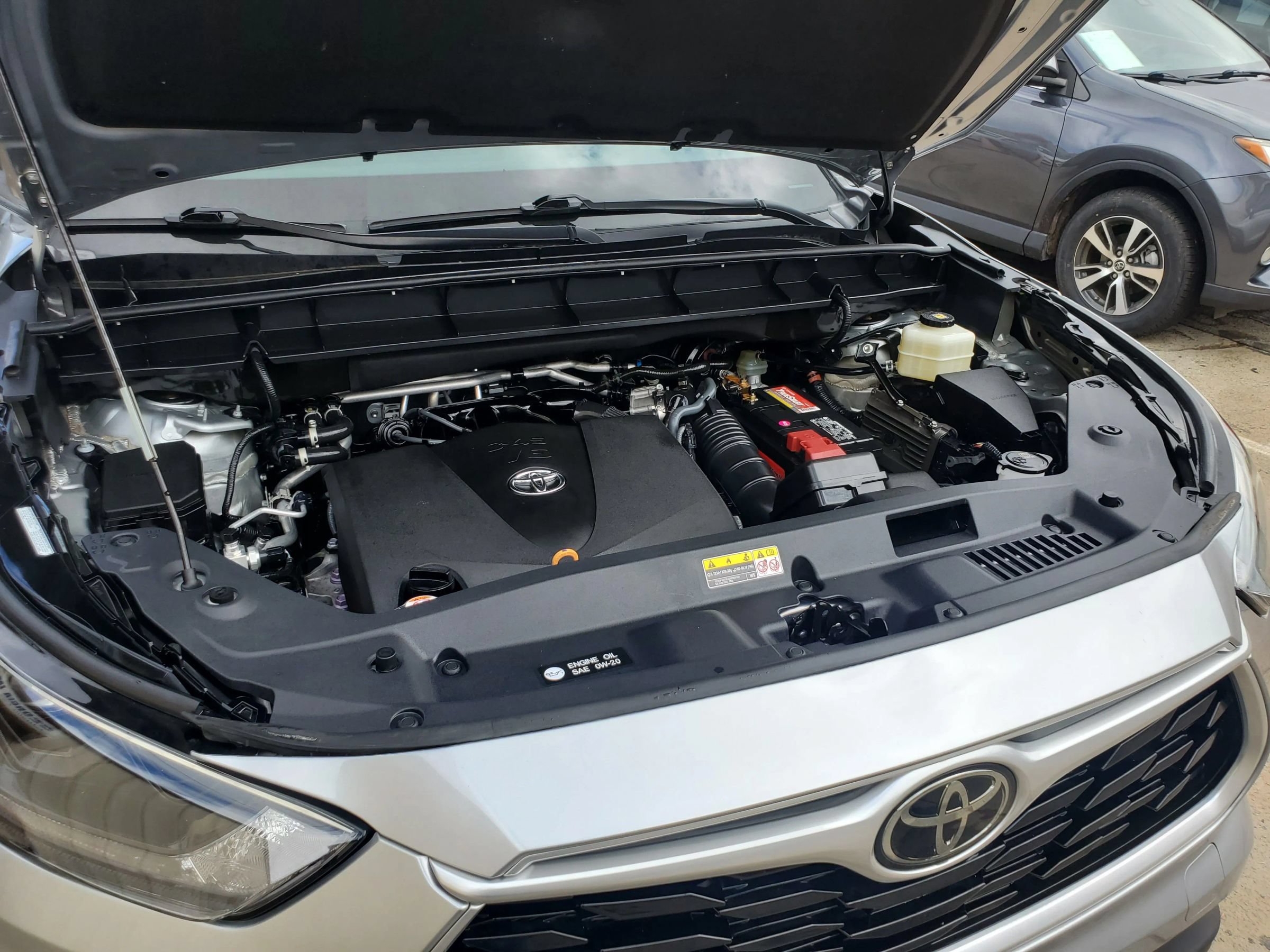 Used 2022 Toyota Highlander XLE FWD image 7