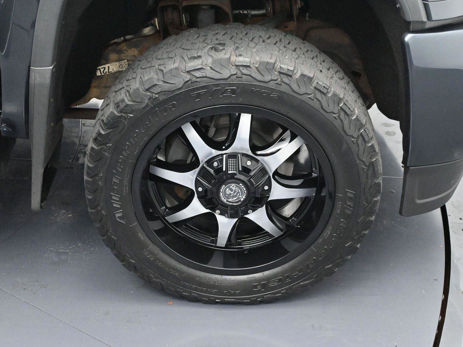 Used 2018 GMC Sierra 2500 Denali w/ Duramax Plus Package image 34