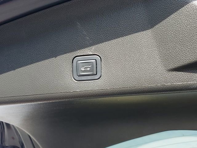 Used 2014 Cadillac SRX Luxury w/ Driver Awareness Package image 8