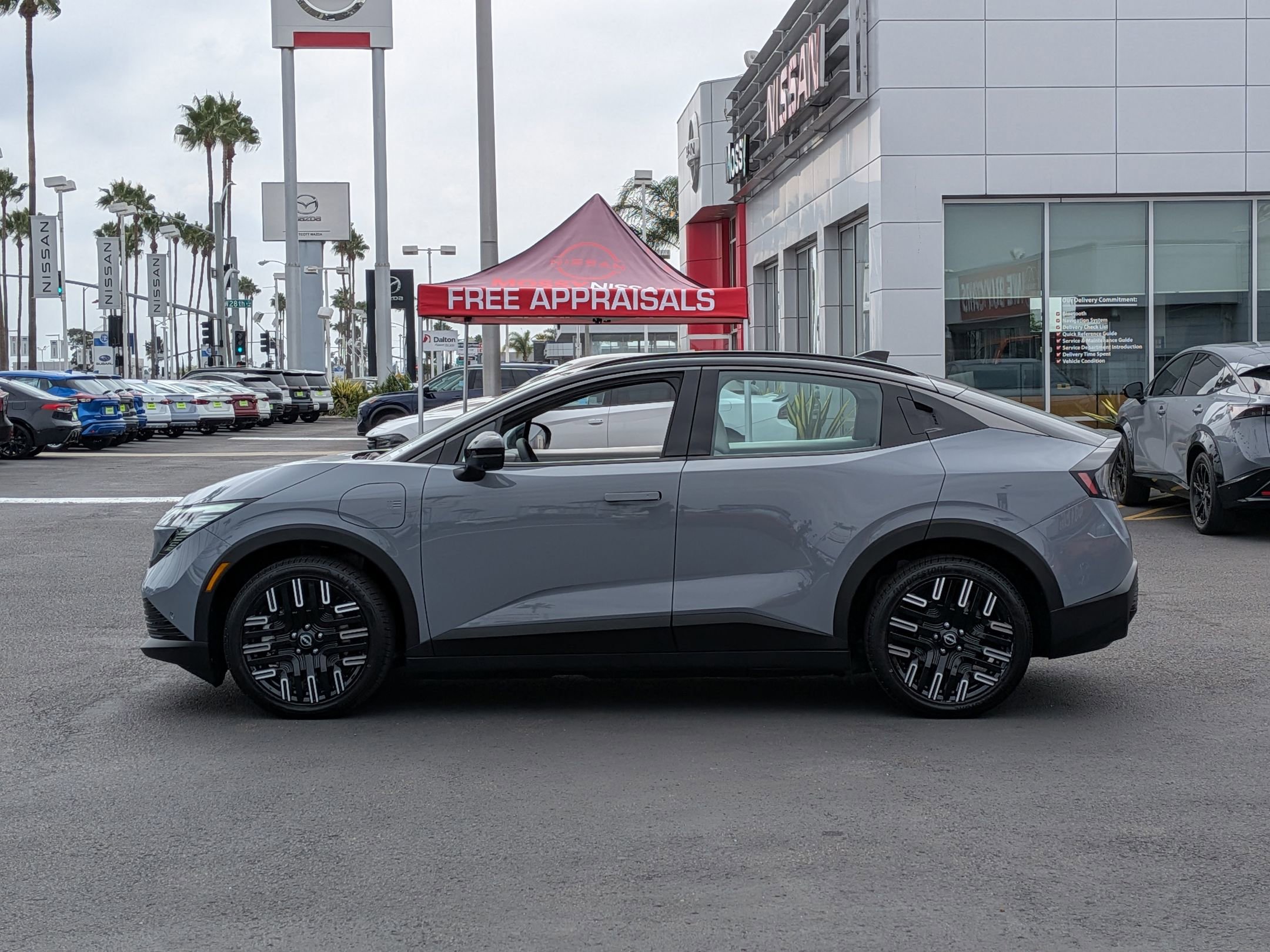 New 2026 Nissan Leaf Platinum+ image 5