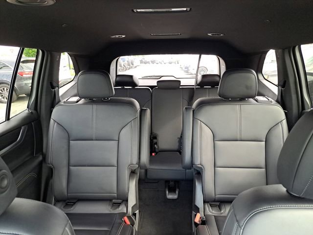 Used 2024 GMC Acadia Elevation image 36