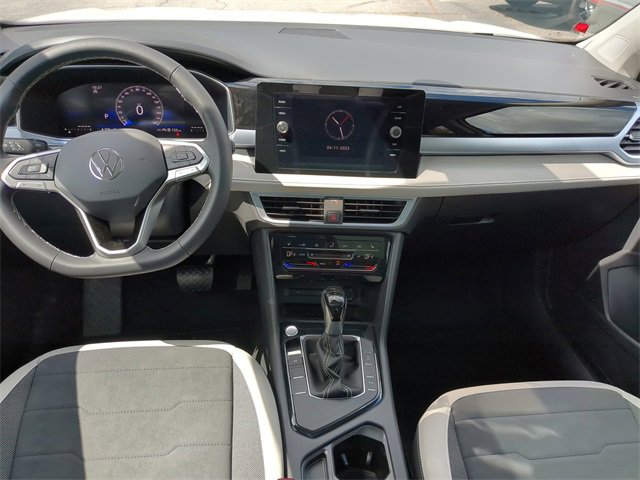 New 2025 Volkswagen Taos SE image 13