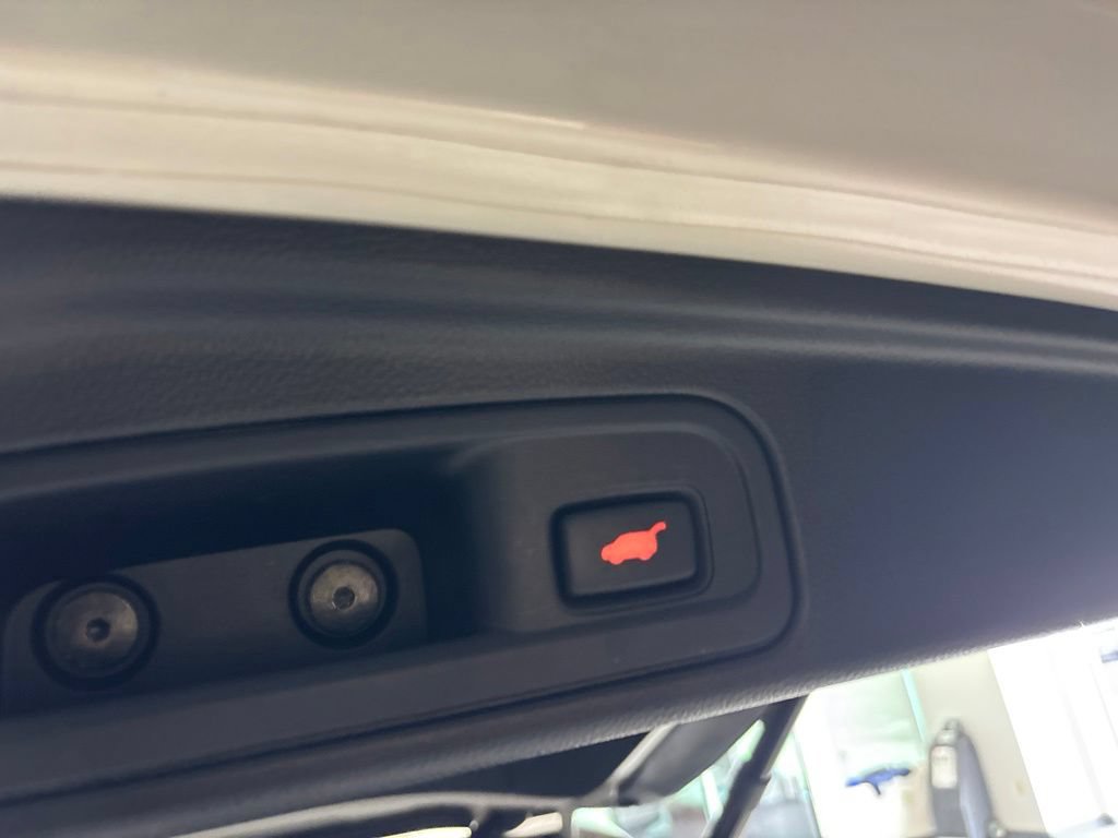 Used 2019 Honda Pilot Touring image 6