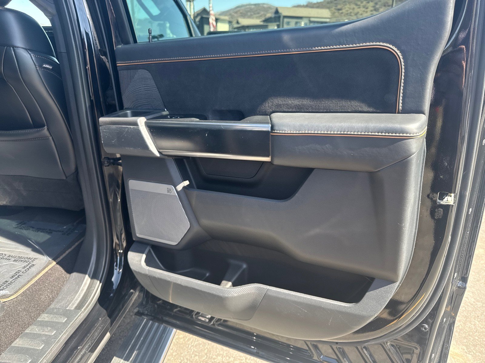 Used 2023 Ford F150 Platinum image 43