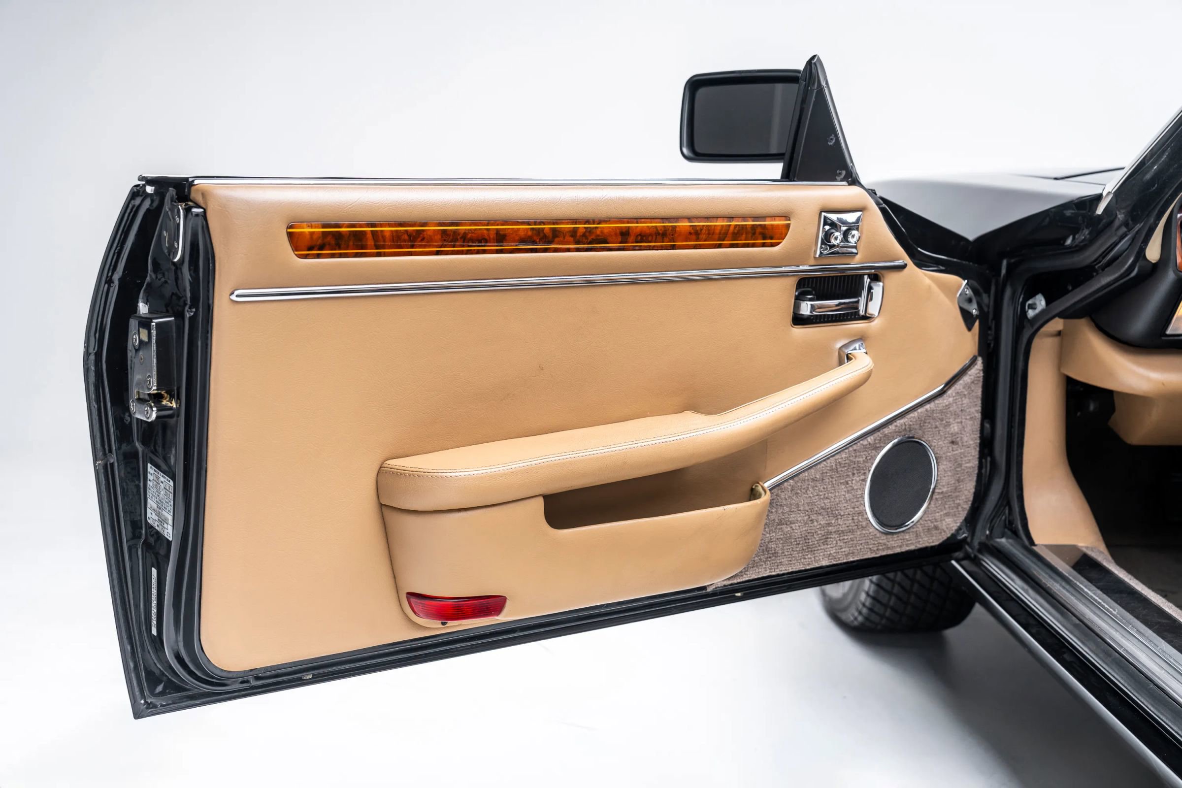 Used 1990 Jaguar XJS V12 Convertible RWD image 9