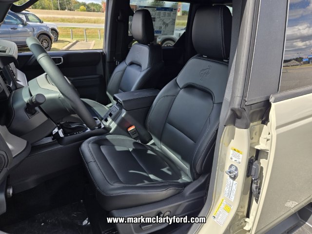 New 2026 Ford Bronco Outer Banks AWD/4WD image 9