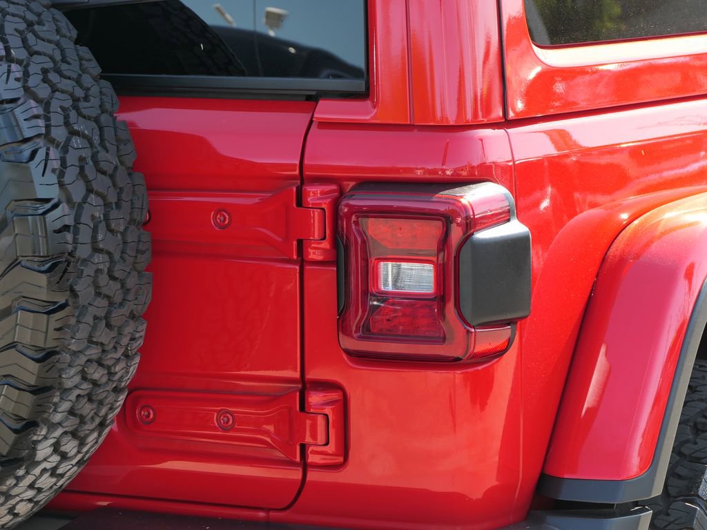 Used 2021 Jeep Wrangler Unlimited Rubicon AWD/4WD image 5