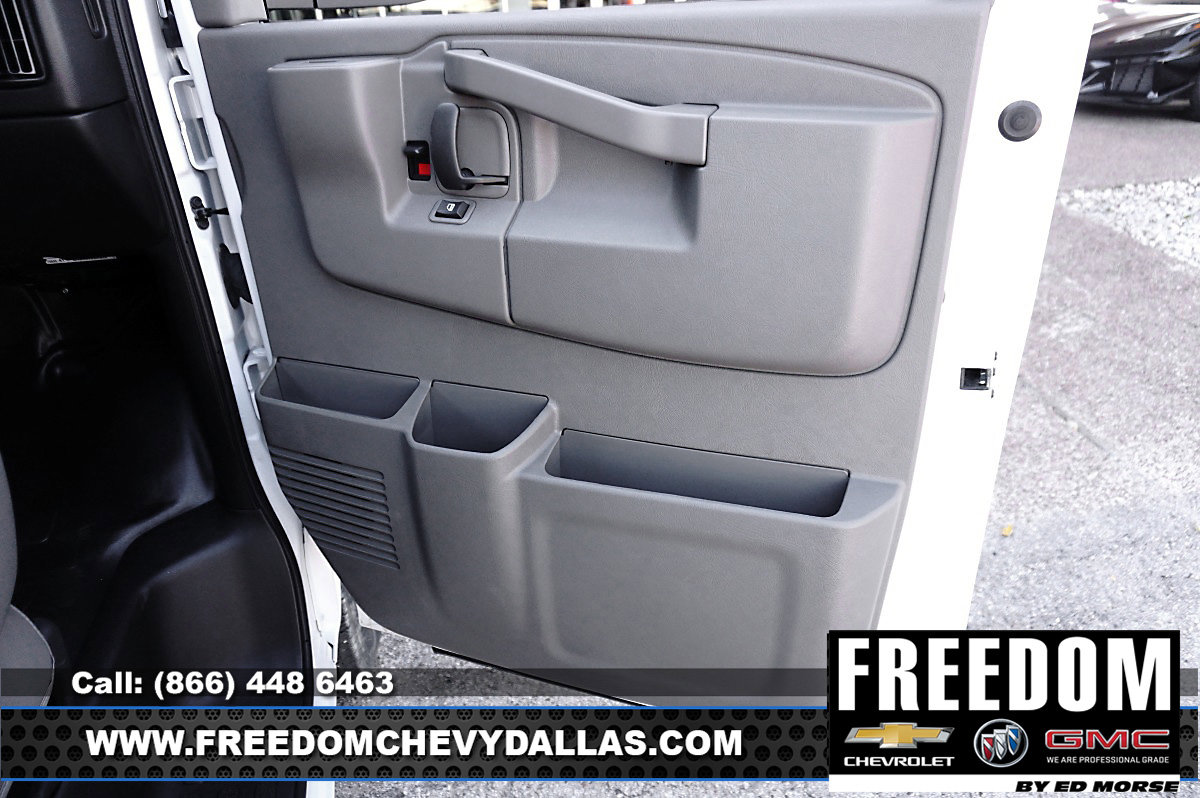 New 2025 GMC Savana 2500 w/ Driver Convenience Package image 31