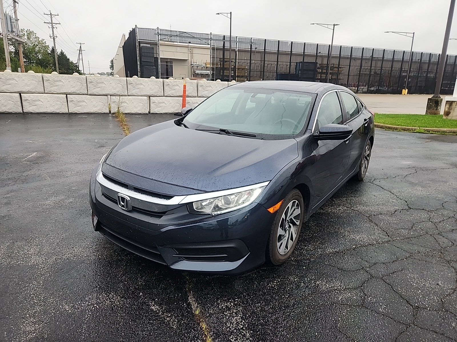 Used 2017 Honda Civic EX image 2