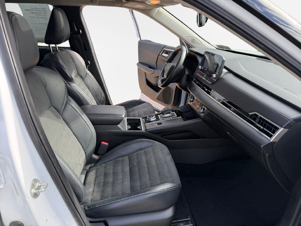 Used 2022 Mitsubishi Outlander SE AWD/4WD image 26