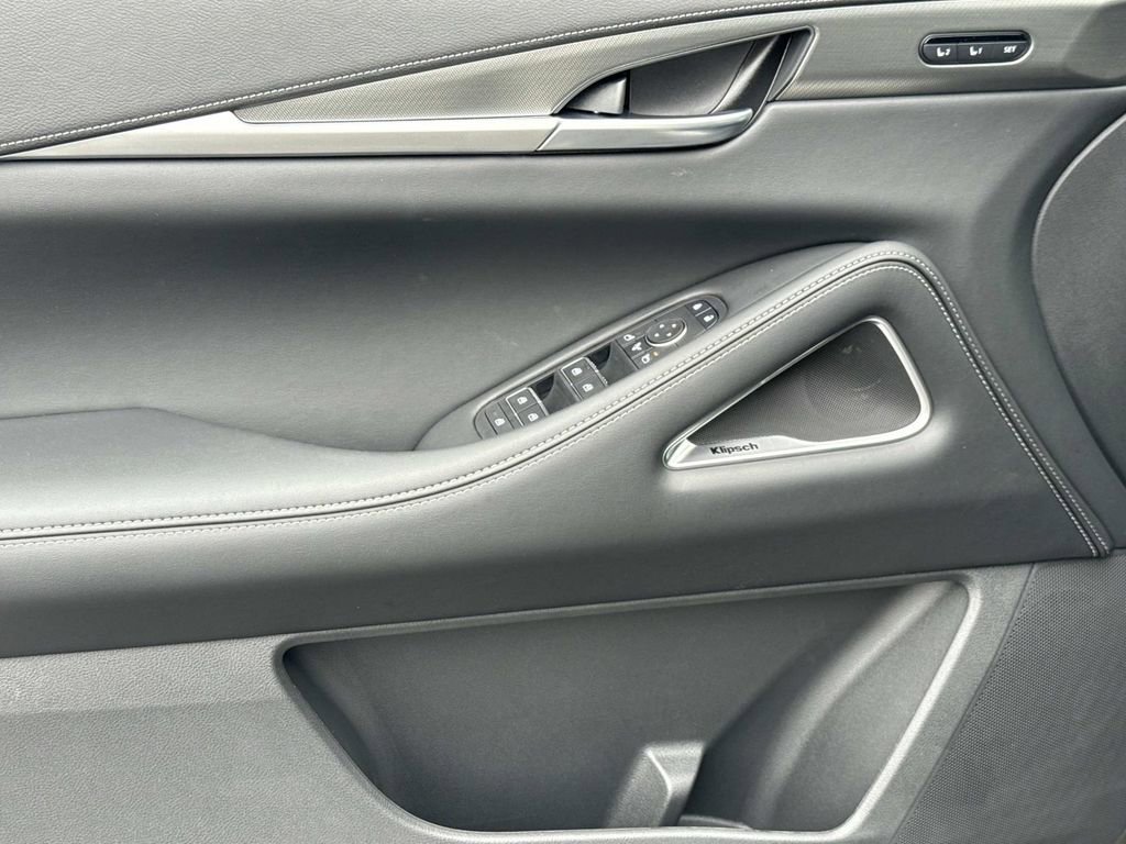 New 2026 INFINITI QX60 Luxe w/ Family Package image 14