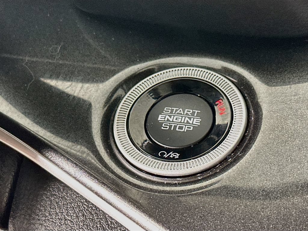 Certified 2022 Jeep Grand Cherokee L Laredo w/ Luxury Tech Group I AWD/4WD image 23