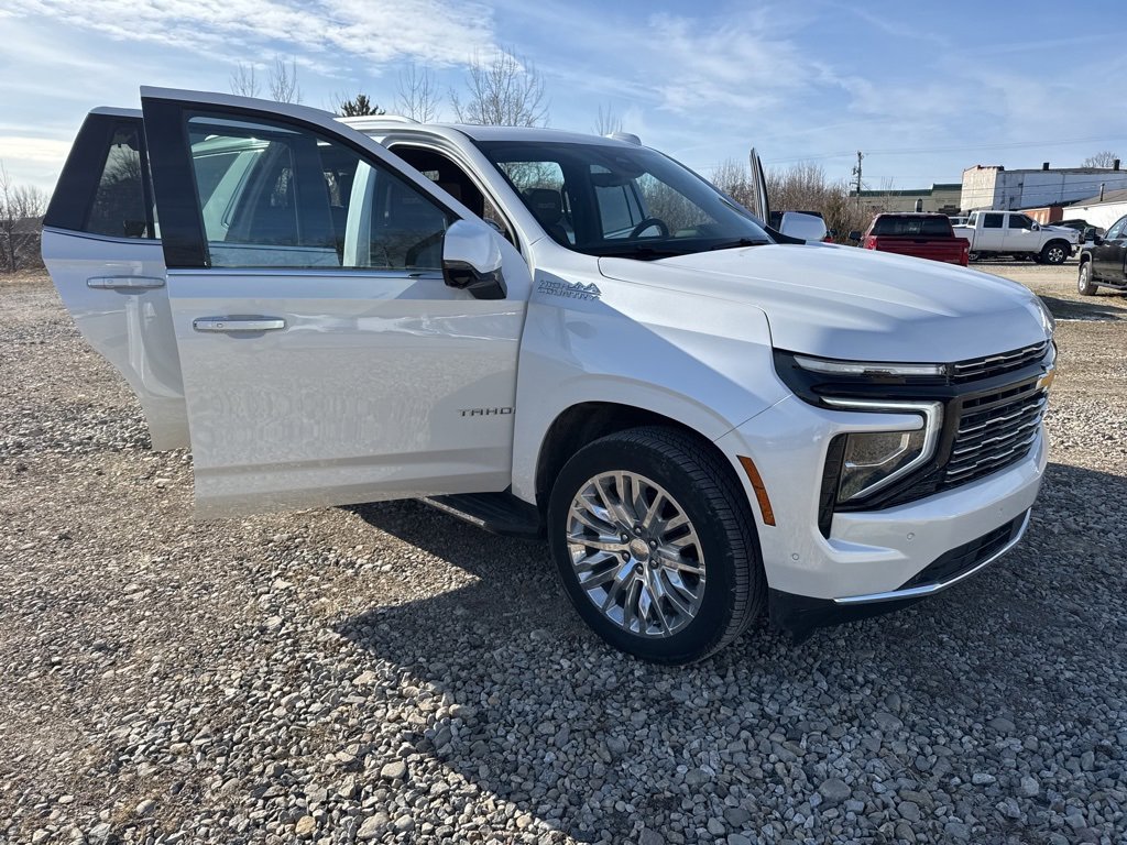Used 2025 Chevrolet Tahoe High Country w/ Sun And Tow Package image 34